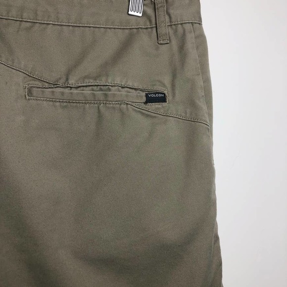 Volcom tan shorts Men Sz 32 - Picture 3 of 3